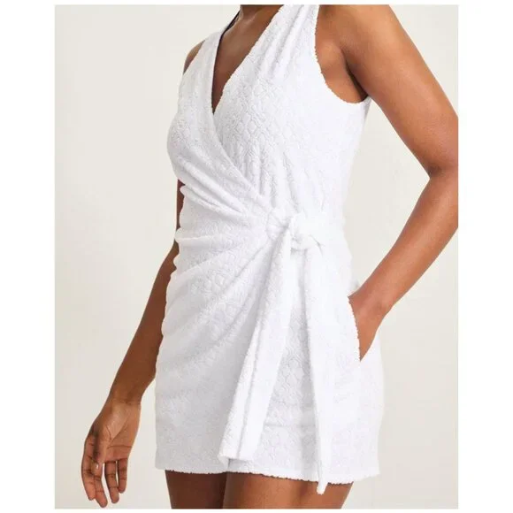 NWT Tommy Bahama Textured Terry Beach Romper in White Sz Small Fits Like Sz 6-8 - Picture 4 of 15